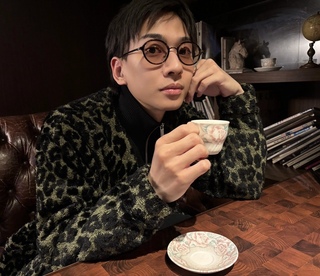 「sionの裏側のオフショット」